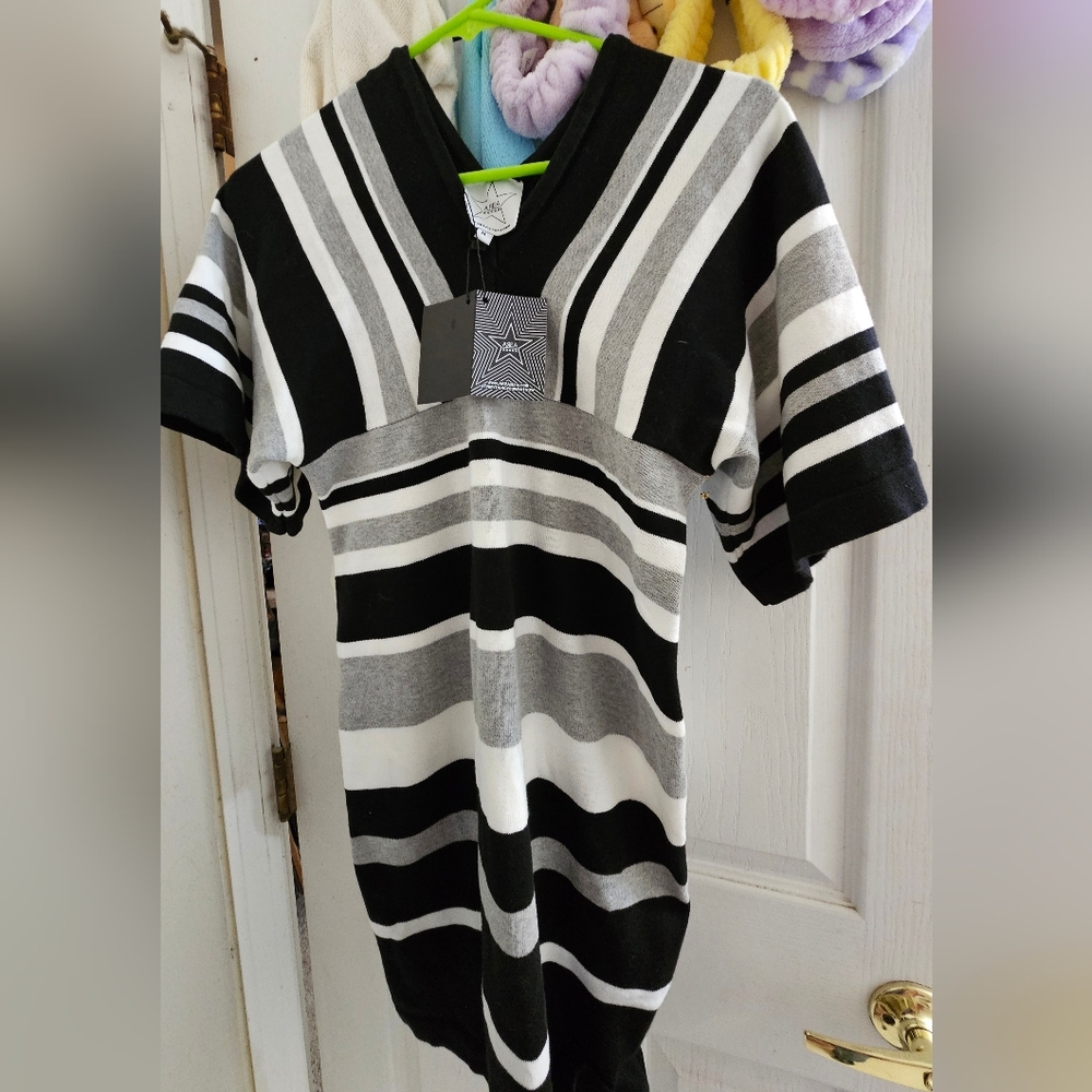 Astars Monochrome Striped V-Neck Top